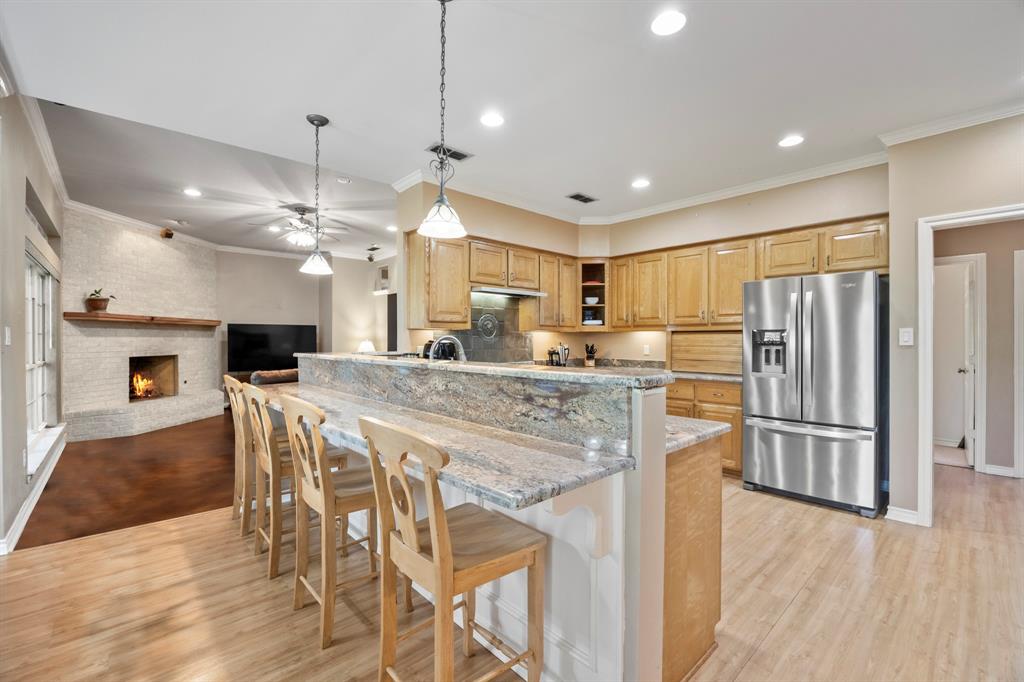 Mid-Point Ranchette - Residential