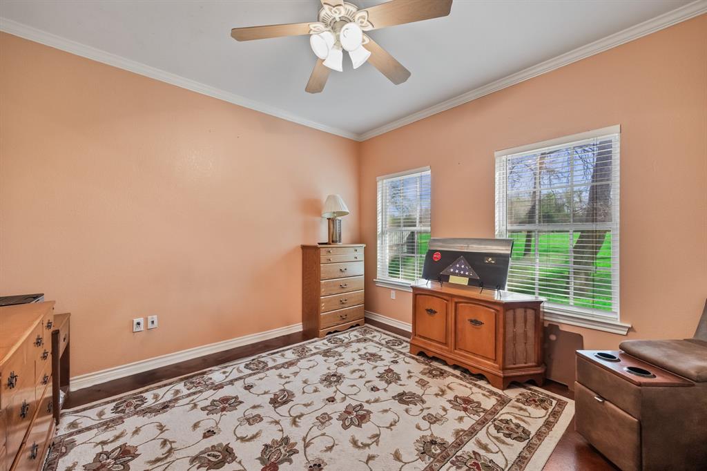 Mid-Point Ranchette - Residential