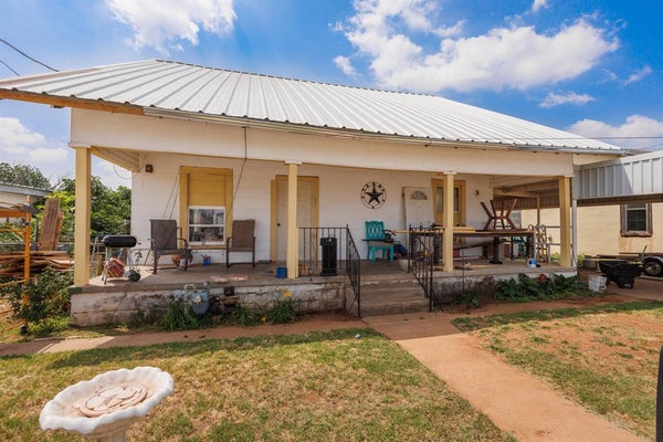 2202 CHESTER ST, SWEETWATER, TX 79556 - Image 76cd728430f3ac89b3a07a1d95e7fe4e/2607237531