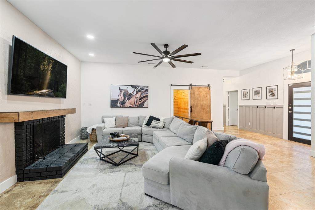 7829 Creekview Drive