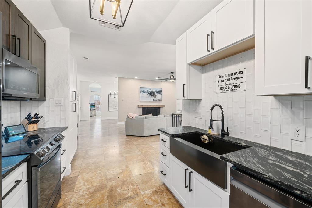 7829 Creekview Drive