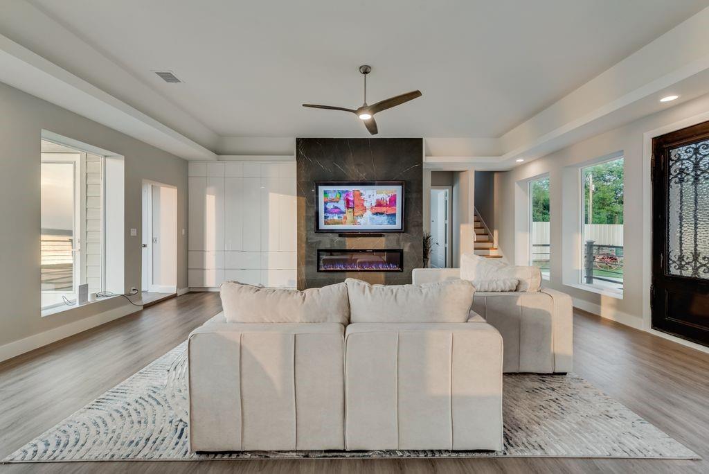 September Sound - Residential