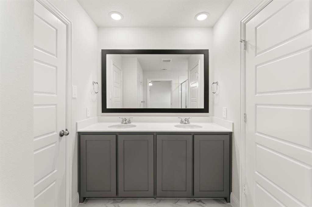 Sereno Oaks at Buckner Terrace - Residential