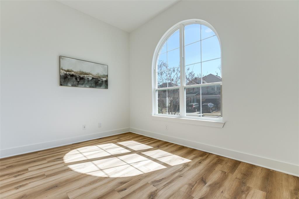 Mantua Point - Residential