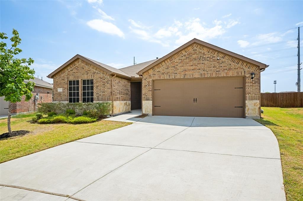 1104 Saddlehorn Drive