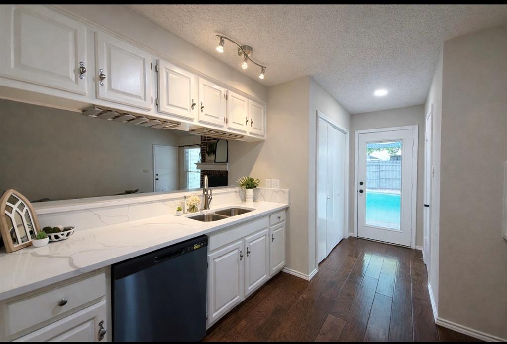 6605 Bluebonnet Drive