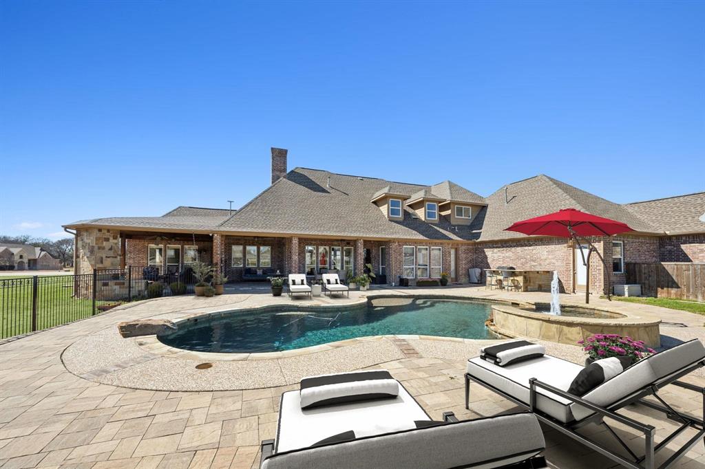 255 Bowie Court