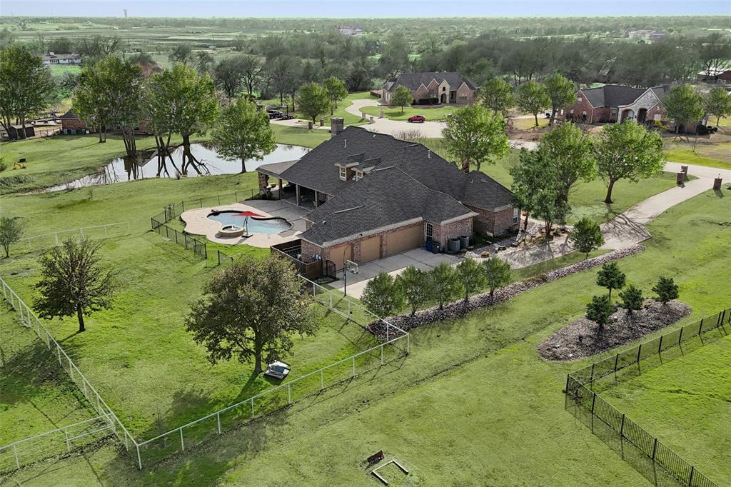 255 Bowie Court