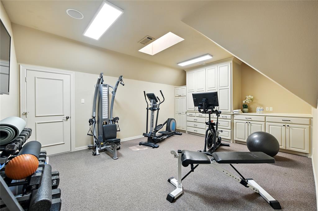 Lewisville, Texas 75067, United States, 4 Bedrooms Bedrooms, ,4 BathroomsBathrooms,Residential,Pending,154958