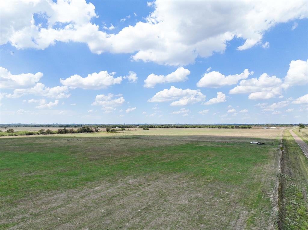 40 acres FM 2745