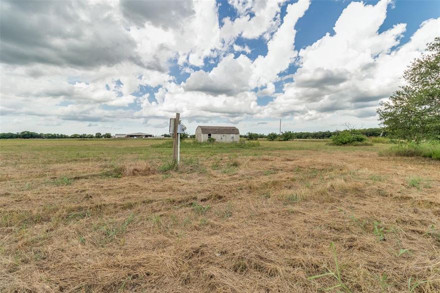 Discover 10 acres of rural paradise in Commerce, TX conveniently nestled between TX-11 and FM1563. With a tranquil pond, electric connectivity and a septic tank already in place, this parcel is primed for your vision to come to life. Located in the Commerce Independent School District and just 7 miles from Texas A&M Commerce and major businesses, this property offers great potential for your dreams to flourish. Buyer or buyer's agent to verify all information.