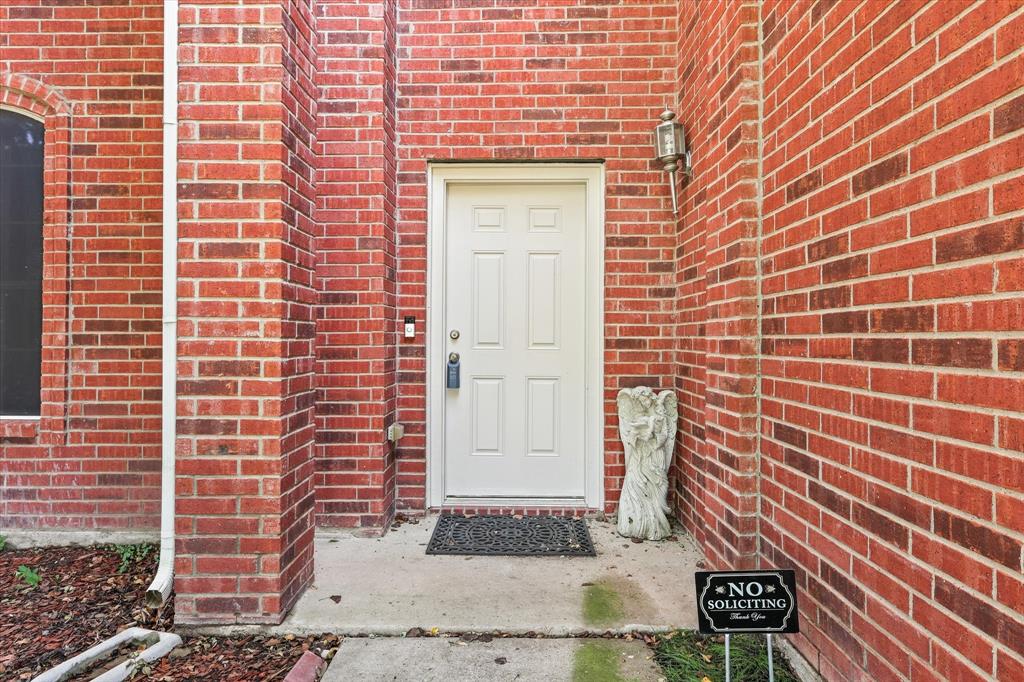 605 Fossil Wood Drive