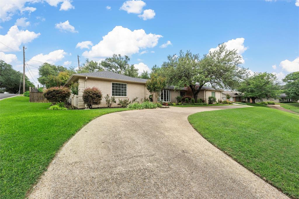 5925 Mount Rockwood Circle