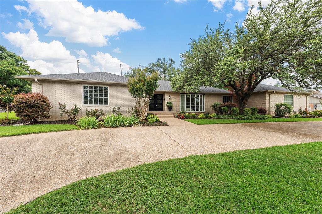 5925 Mount Rockwood Circle