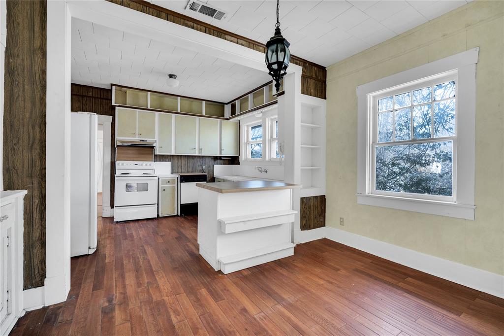 J Hanley - Residential