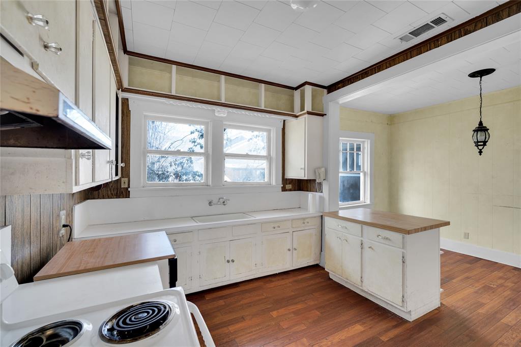 J Hanley - Residential