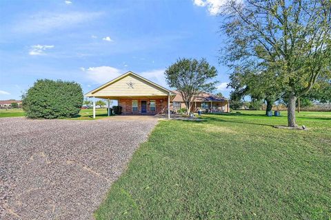 A home in Whitesboro