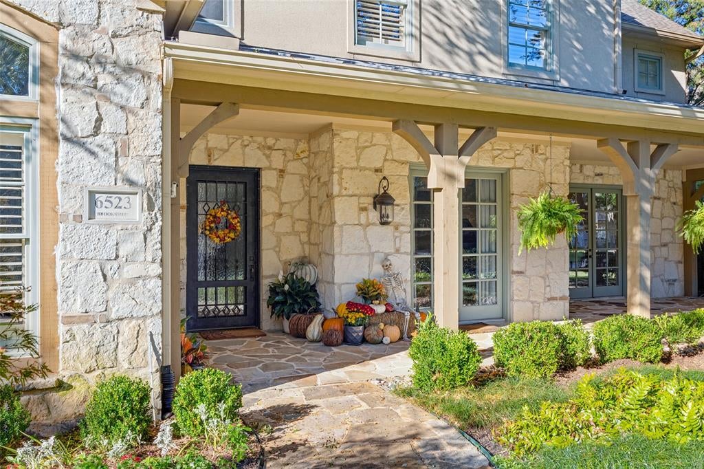 6523 Brookshire Drive