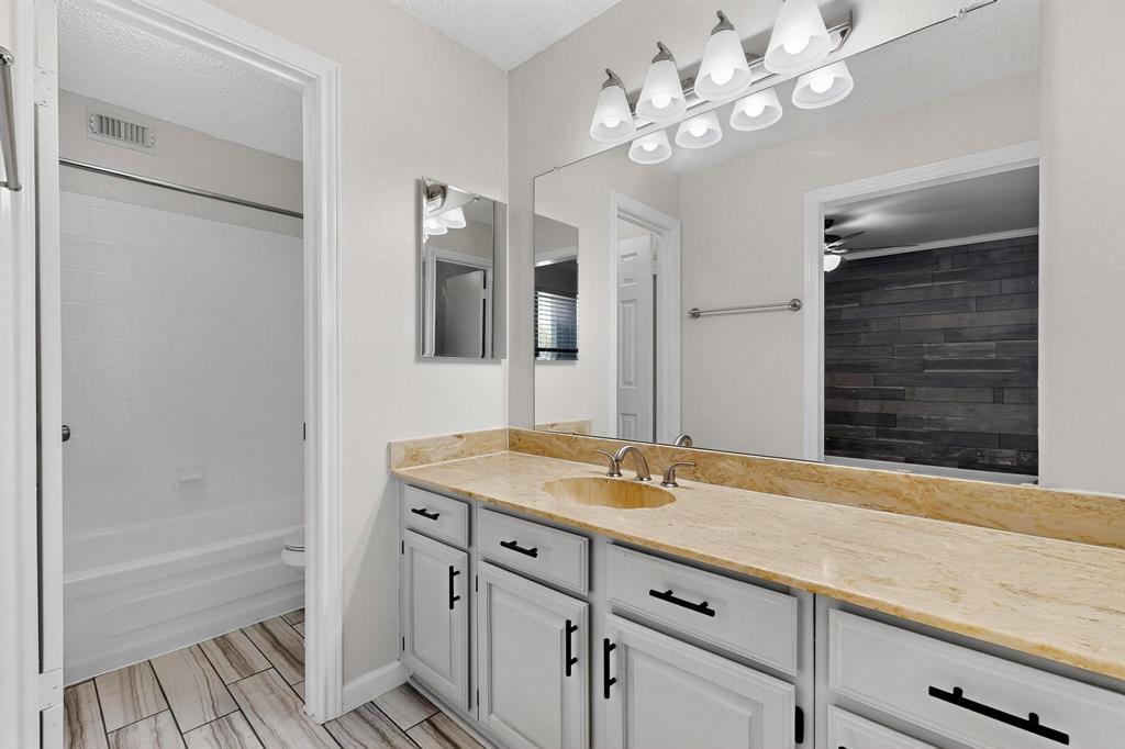 Preston Racquet Club Condo - Residential