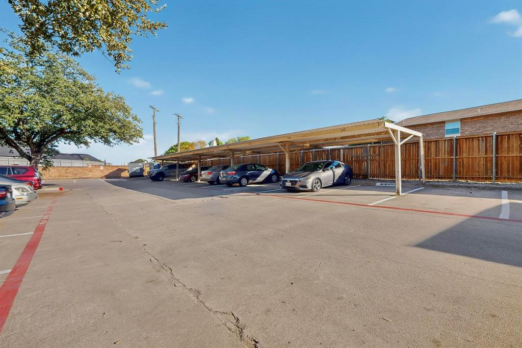 Preston Racquet Club Condo - Residential