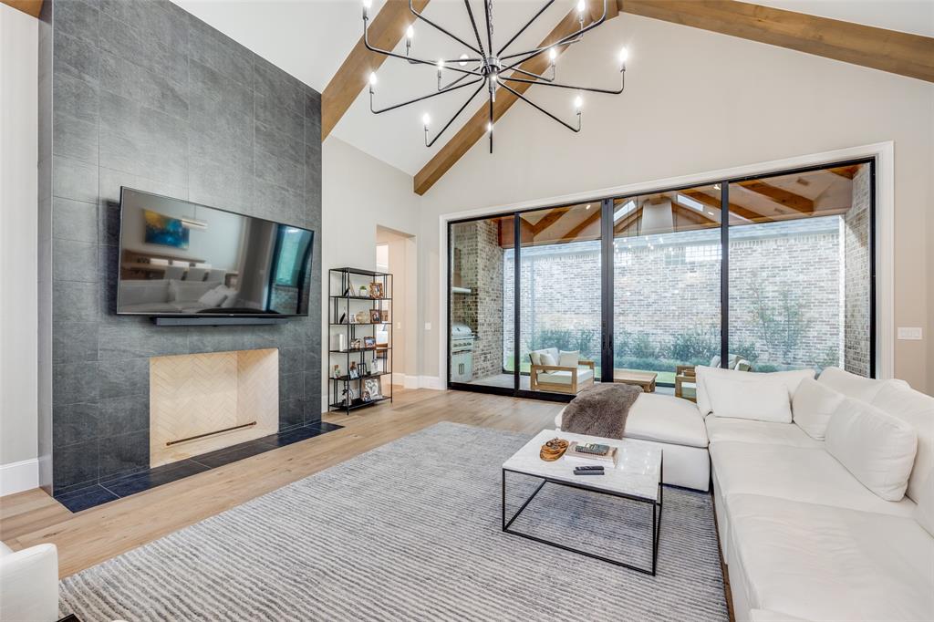 6812 Bonaparte Court