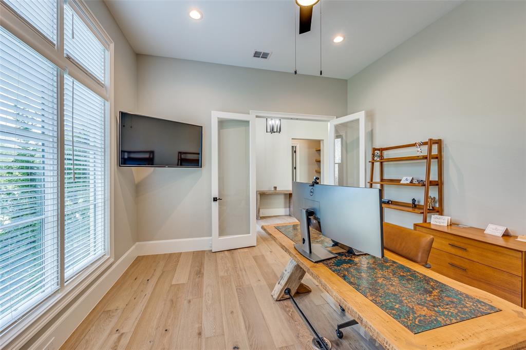 6812 Bonaparte Court