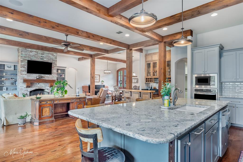 Twelve Oaks - Residential