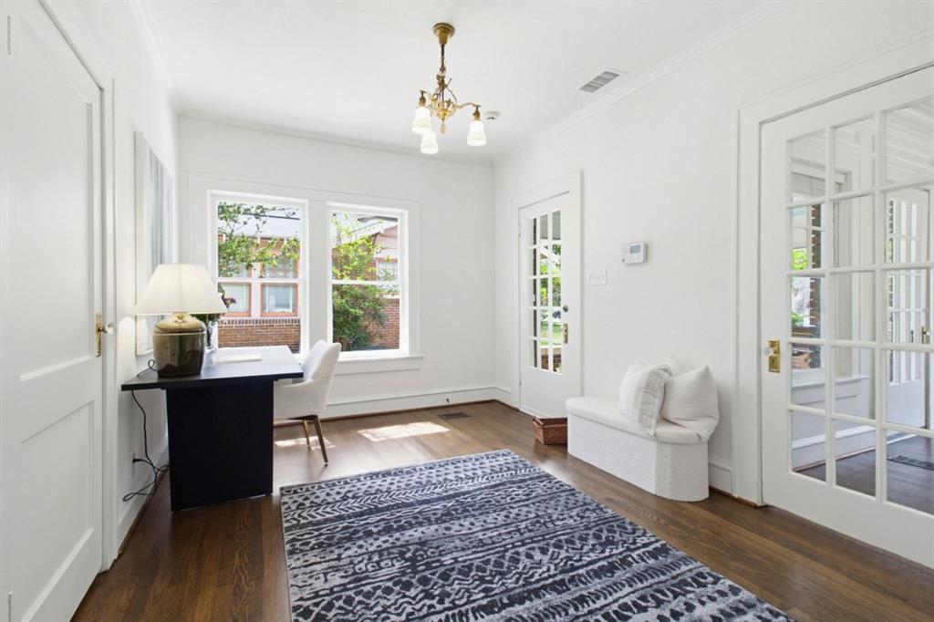 Munger Place - Residential