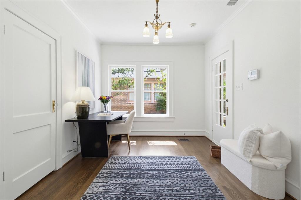 Munger Place - Residential