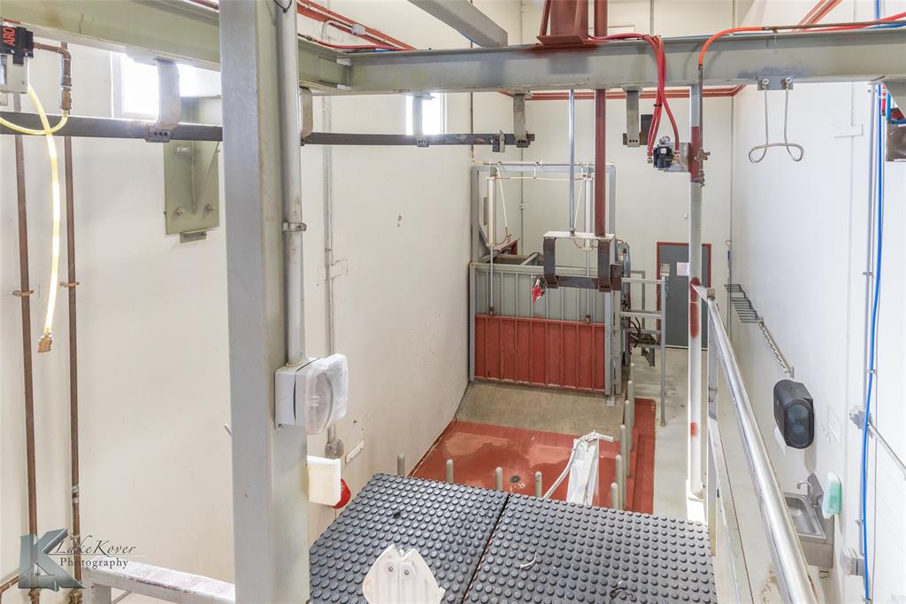 T&P LANE - Commercial Sale