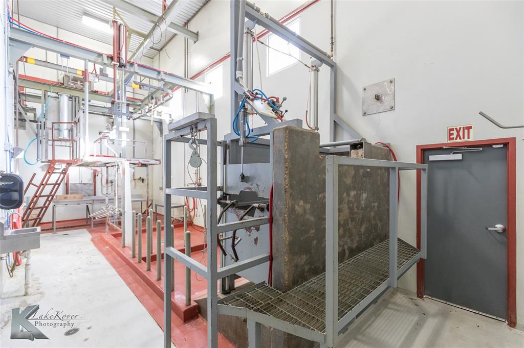 T&P LANE - Commercial Sale