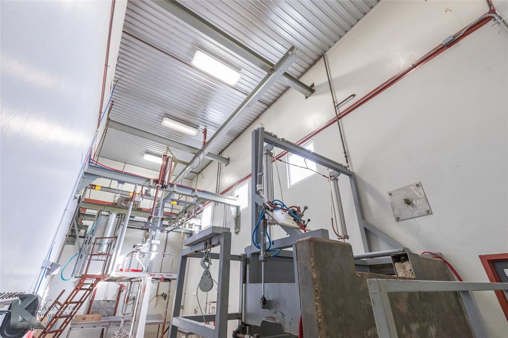 T&P LANE - Commercial Sale