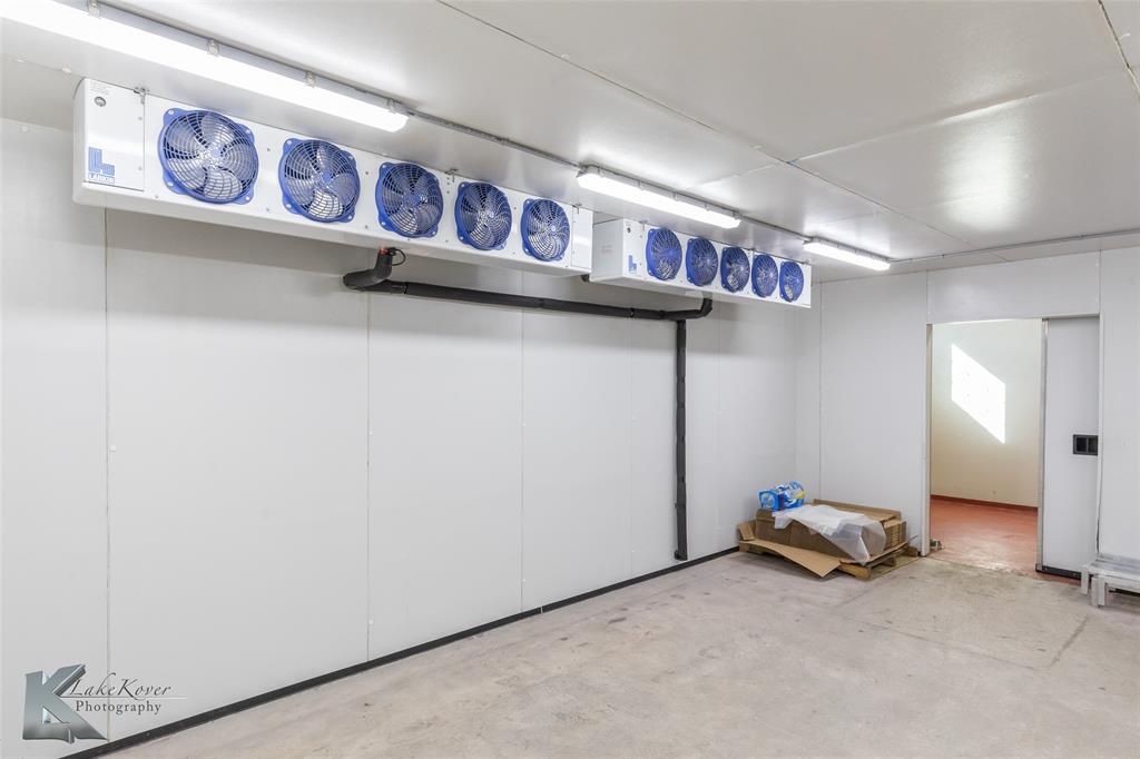 T&P LANE - Commercial Sale