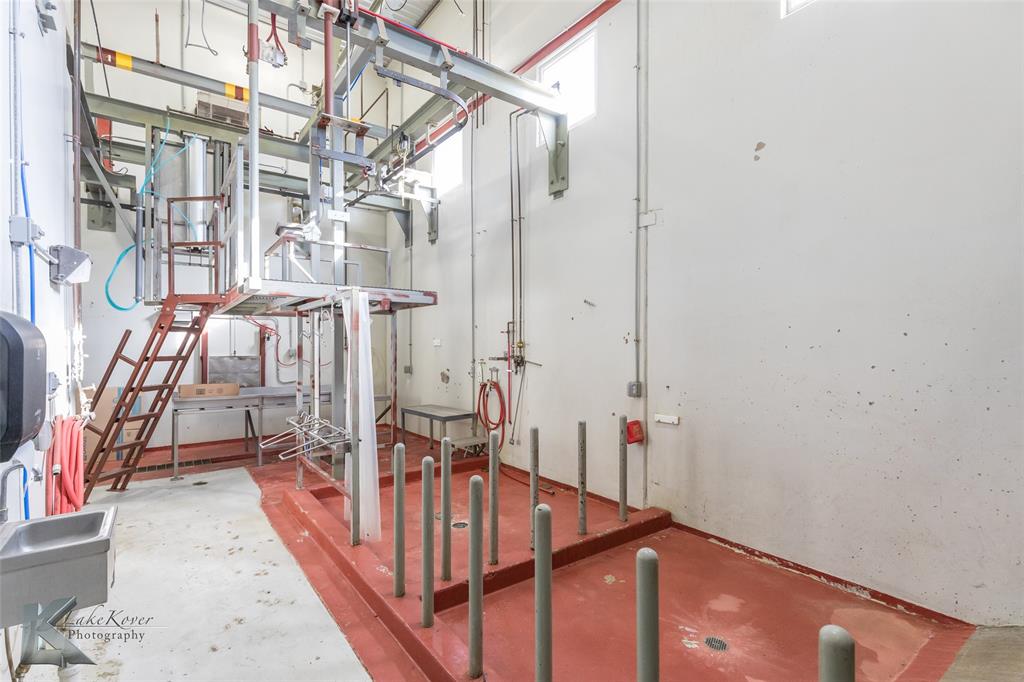 T&P LANE - Commercial Sale