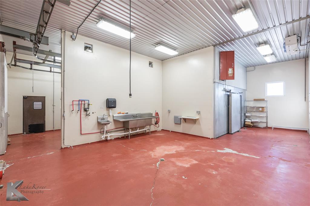 T&P LANE - Commercial Sale