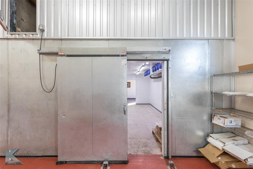 T&P LANE - Commercial Sale