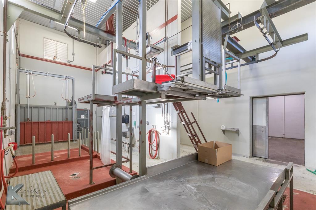 T&P LANE - Commercial Sale