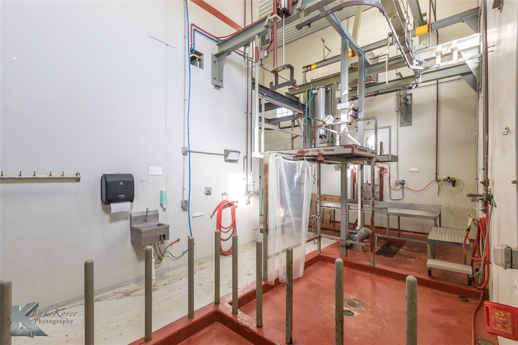 T&P LANE - Commercial Sale