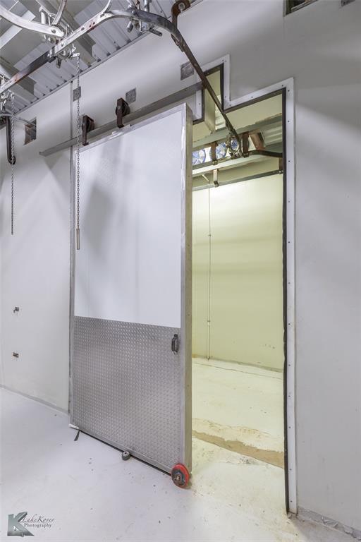 T&P LANE - Commercial Sale