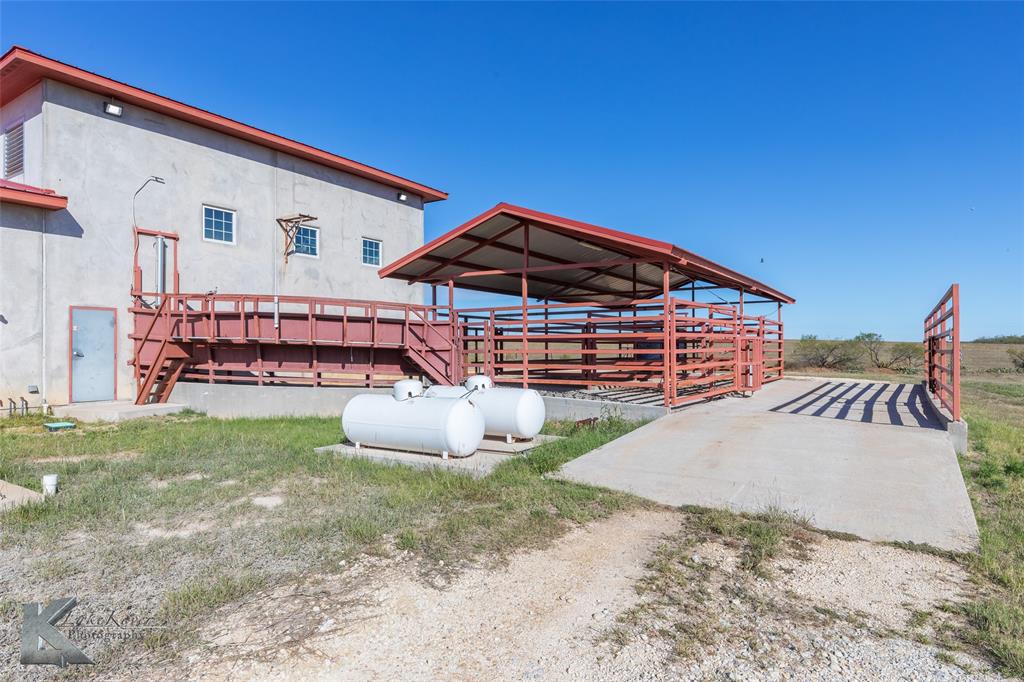 T&P LANE - Commercial Sale