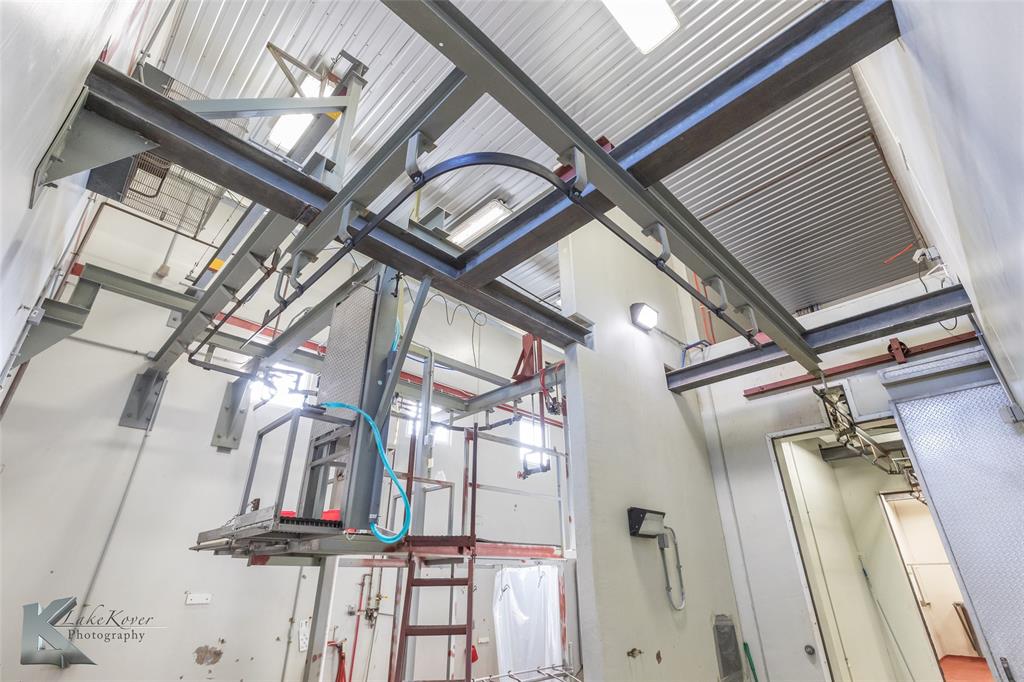 T&P LANE - Commercial Sale