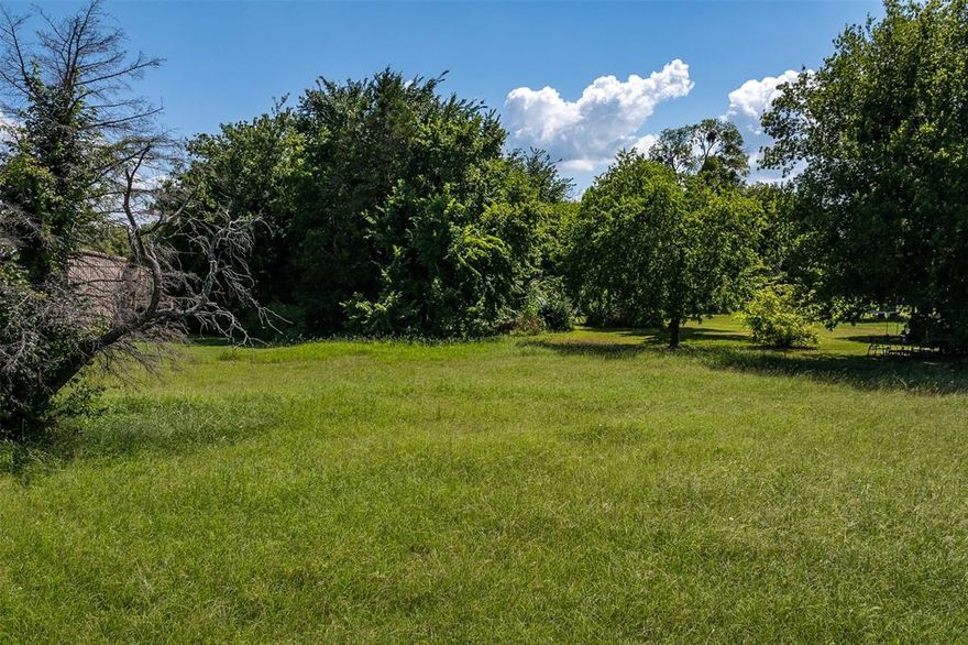 This beautiful 0.64-acre lot in Kemp, Texas offers the perfect blend of peaceful country living and convenient access to modern amenities. Located just minutes from U.S. Highway 175, the property provides an easy 45-minute commute to Dallas while keeping you close to home comforts. The lot is mostly cleared with a few trees, making it an ideal canvas for your dream home or weekend getaway. It's situated in a quiet, scenic area surrounded by natural beauty, and zoned for the Kemp Independent School District—with primary, middle, and high schools just a short drive away. Utilities such as water and electricity are nearby, making development straightforward. Whether you're looking to build now or invest in land for the future, this spacious, gently sloping parcel delivers space, privacy, and the charm of small-town living without sacrificing access to larger cities. Enjoy the tranquility of a rural lifestyle while being close to schools, shopping, Cedar Creek Lake, and the major conveniences of Kaufman and Athens.