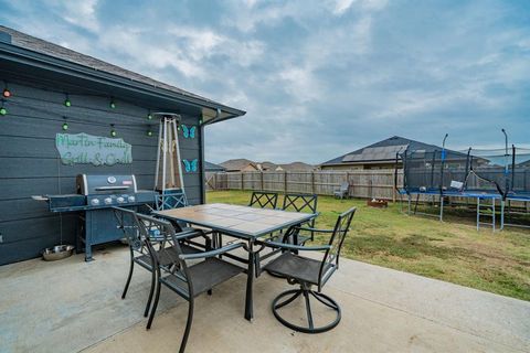 Tiny photo for 107 Willowbend Loop, Mabank, TX 75147 (MLS # 21086171)