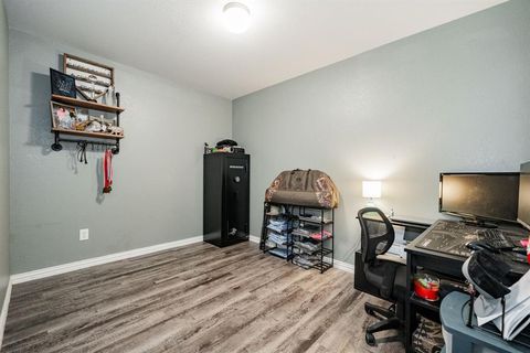 Tiny photo for 107 Willowbend Loop, Mabank, TX 75147 (MLS # 21086171)