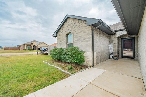 Tiny photo for 107 Willowbend Loop, Mabank, TX 75147 (MLS # 21086171)
