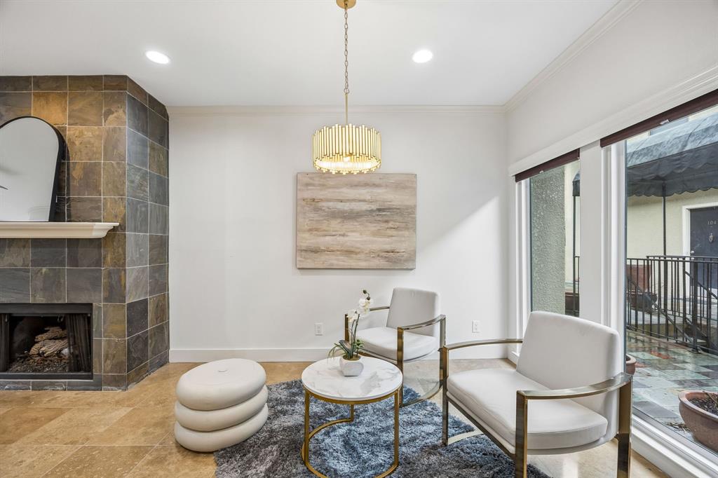 Travis Twnhms 4242 - Residential