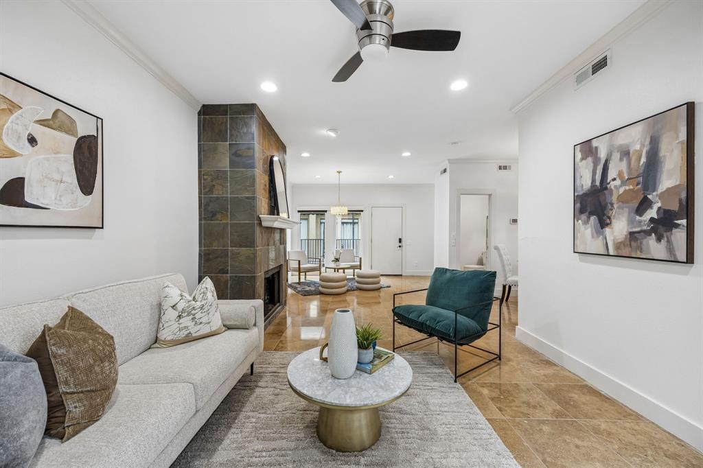 Travis Twnhms 4242 - Residential