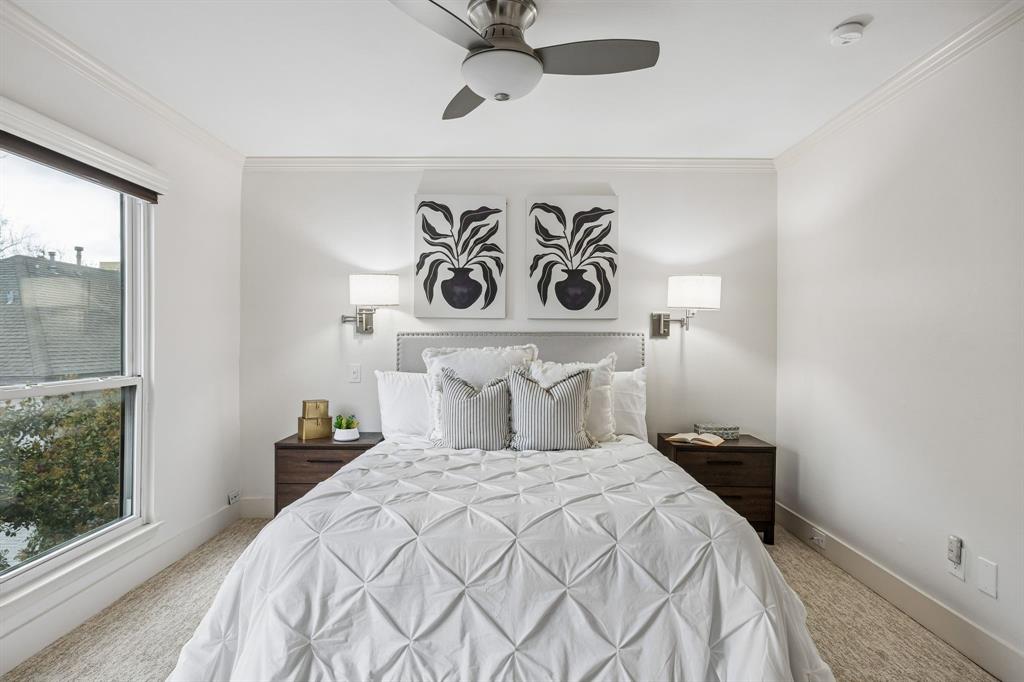 Travis Twnhms 4242 - Residential