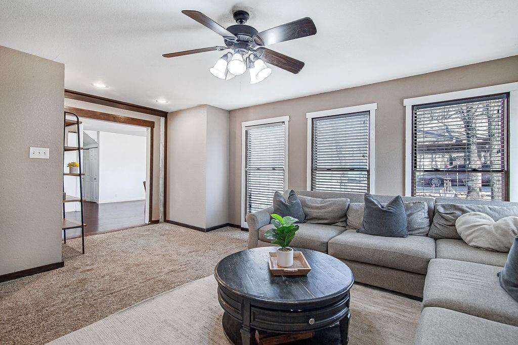 Caddo Peak Estate - Residential