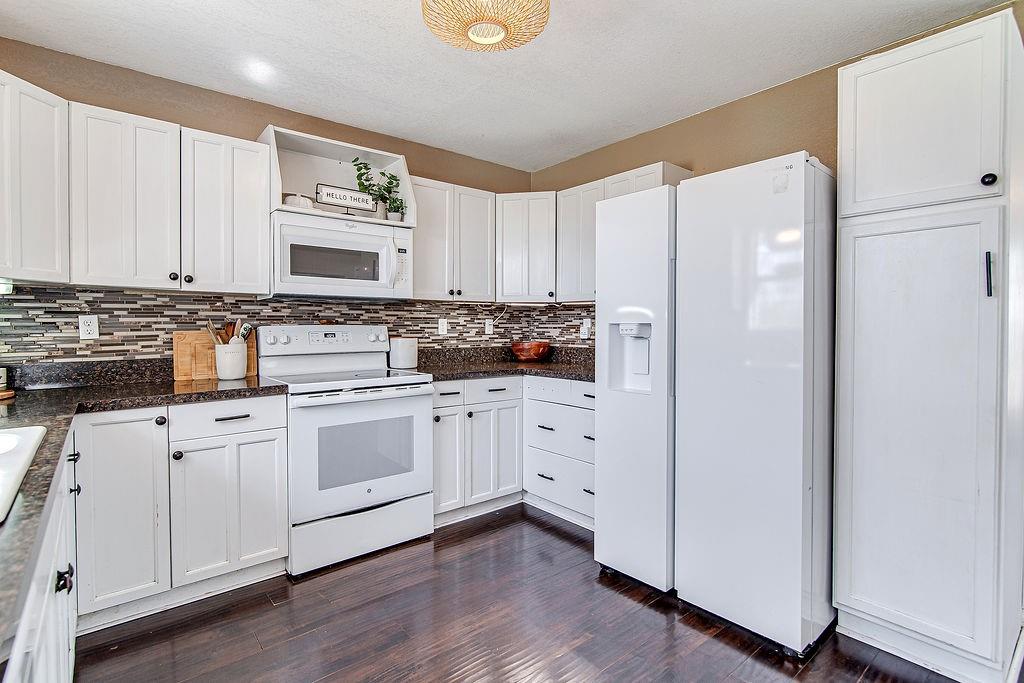 Caddo Peak Estate - Residential